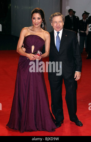 MICHELLE YEOH & Jean Todt lontano nord premiere del film 64ESIMO FESTIVAL DEL CINEMA DI VENEZIA LIDO Venezia Italia 30 Agosto 2007 Foto Stock