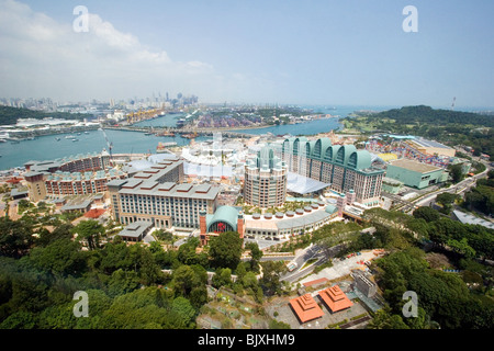 Isola di Sentosa dalla torre Tiger Sky Singapore Foto Stock