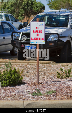 Nessun parcheggio in giardino segno letti a Rockingham, Australia occidentale Foto Stock