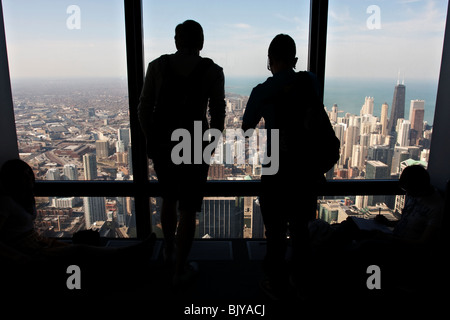 Piattaforma di osservazione (lo skydeck) sulla parte superiore della Willis (ex) Sears Tower a Chicago, Illinois, Stati Uniti d'America Foto Stock