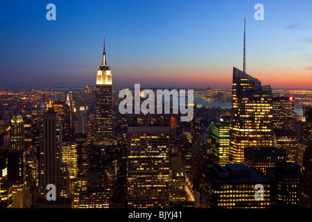 Twilight su Manhattan, New York City USA Foto Stock