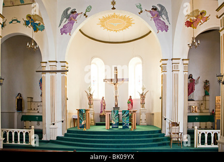 Altare con Cristo sulla croce San Elizario Presidio Cappella El Paso Texas USA Foto Stock