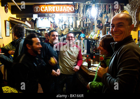 Sierra Nevada, apres ski in Bar Cartujano Foto Stock