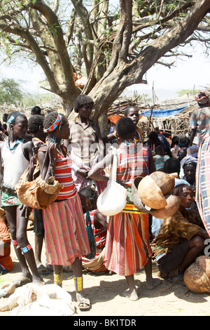 Africa, Etiopia, Konso tribù Mecheke Village market Foto Stock