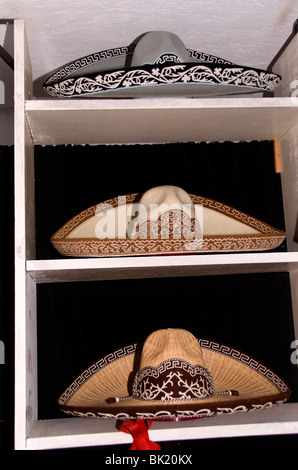 Hat maker's prodotti a Lienzo Charro, Guadalajara, Jalisco, Messico Foto Stock