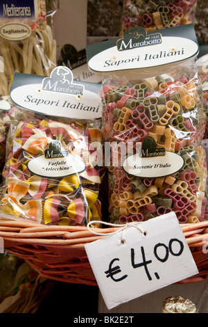 La pasta in vendita a Monterosso al Mar, Liguria, Italia. Primo di cinque città e villaggi in Cinque Terre, cinque terre. Foto Stock