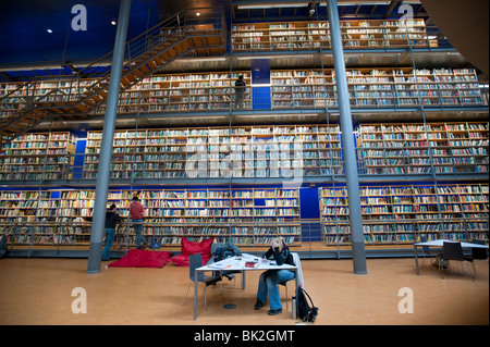 Arredamento moderno di Delft Technical University Library in Delft Paesi Bassi, architetto Mecanoo Foto Stock