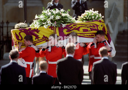 Il funerale della principessa Diana presso l'Abbazia di Westminster, Londra, Gran Bretagna Foto Stock