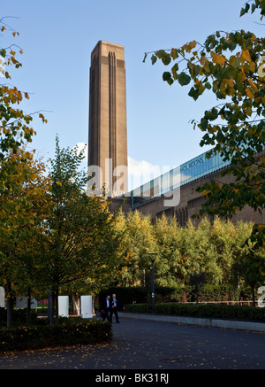 La Tate Modern, la Gran Bretagna è il museo nazionale dell'arte moderna internazionale di Londra, Regno Unito Foto Stock