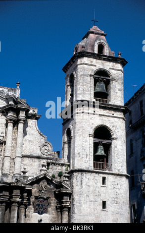 La Cattedrale de L Avana Cuba (costruito tra 1748ñ1777) a l'Avana vecchia è un primo esempio di barocco architettura di Cuba Foto Stock