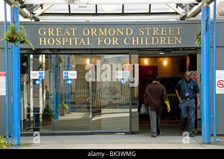 Ingresso al Great Ormond Street Hospital per bambini Bloomsbury Londra Inghilterra REGNO UNITO Foto Stock