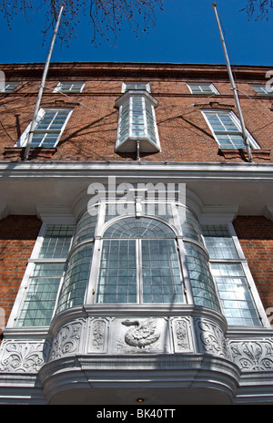 Jettied primo piano facciata di old swan house, Chelsea Embankment, Londra, Inghilterra, design architetto r norman shaw Foto Stock