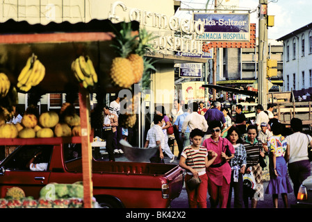 Mercato e scene di strada in Costa Rica Foto Stock