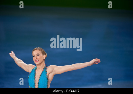 Joannie Rochette (CAN) medaglia di bronzo vincitore competere nel pattinaggio di figura Ladies programma gratuito Foto Stock