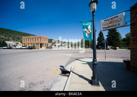 Sundance banca statale sulla strada principale di Sundance, Wyoming, piccola città del Midwest americano dove il Sundance Kid ha ottenuto il suo nome. Foto Stock