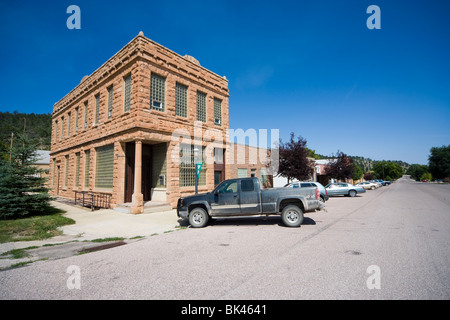 Sundance banca statale sulla strada principale di Sundance, Wyoming, piccola città del Midwest americano dove il Sundance Kid ha ottenuto il suo nome. Foto Stock