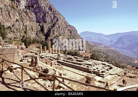 Tempio di Apollo resti in Delphi, Grecia Foto Stock