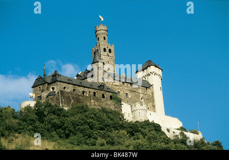 Il marksburg la fortezza costruita nel XII secolo che si affaccia sul fiume Reno in Germania Foto Stock