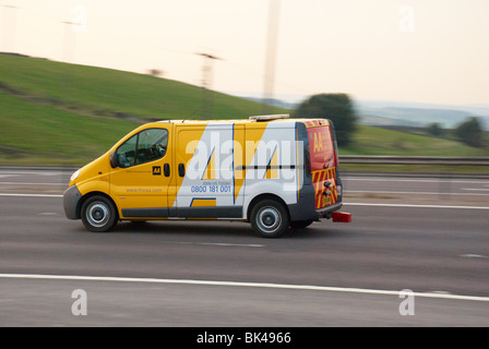 AA van sulla M62 Foto Stock