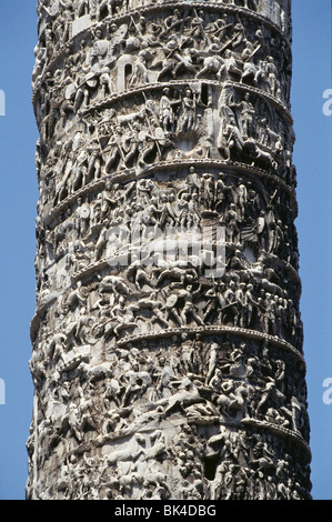 Dettaglio della Colonna di Marco Aurelio, Roma Foto Stock