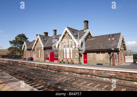 Kirkby Stephen tomaia Eden Valley Cumbria Inghilterra UK Gran Bretagna. Vecchia Stazione ferroviaria a stabilirsi a Carlisle panoramica linea ferroviaria Foto Stock