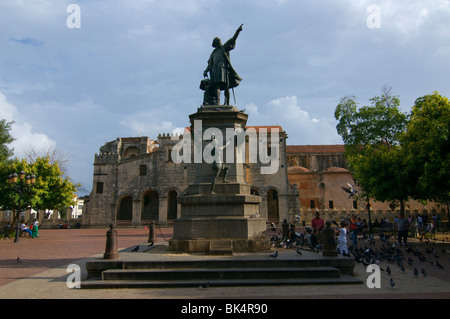 Statua di Cristoforo Colombo in Colombus Park nella Zona Colonial district, Santo Domingo Repubblica Dominicana Foto Stock