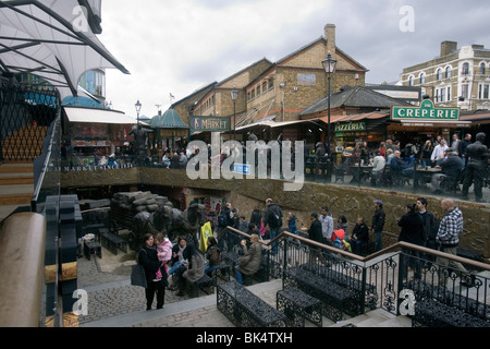 Il mercato di Camden a Londra Foto Stock