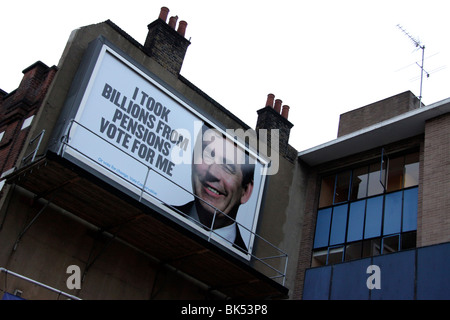 2010 Partito Conservatore poster con Gordon Brown a Londra Foto Stock