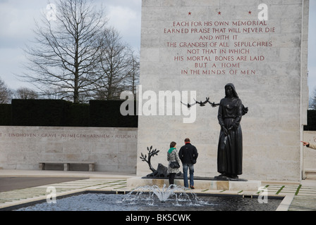 Militari USA il Cimitero e memoriale Margraten vicino a Maastricht, Paesi Bassi Foto Stock