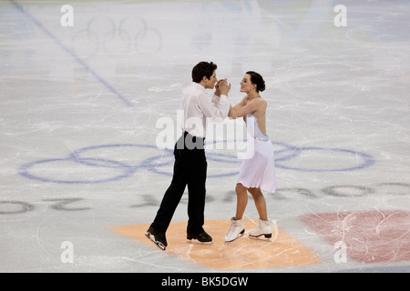 Tessa virtù e Scott moiré (CAN) competere nel pattinaggio su ghiaccio danza danza libera al 2010 Giochi Olimpici Invernali Foto Stock