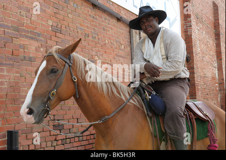 Black cowboy a cavallo a Fort Worth, Texas Foto Stock
