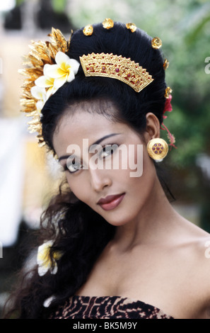 Ragazza Balinese, Bali, Indonesia, Asia sud-orientale, Asia Foto Stock