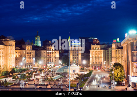 Maidan Nezalezhnosti (Piazza Indipendenza), Kiev, Ucraina, Europa Foto Stock