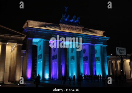 Brandenburger Tor la Porta di Brandeburgo visto da di Pariser Platz, Festa delle Luci 2009, Berlino, Germania, Europa Foto Stock