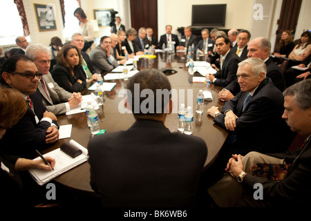 Il presidente Barack Obama durante la Casa Bianca Forum sui posti di lavoro e crescita economica Foto Stock