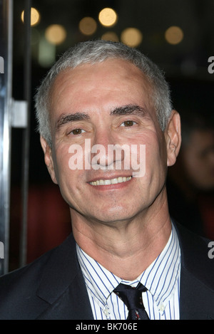 ROLAND Emmerich 10.000 BC LOS ANGELES PREMIERE GRAUMANS CHINESE HOLLYWOOD LOS ANGELES STATI UNITI D'AMERICA 05 Marzo 2008 Foto Stock