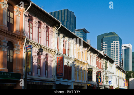 Vecchie botteghe cinese lungo la strada della Moschea in Singapores Chinatown. Foto Stock