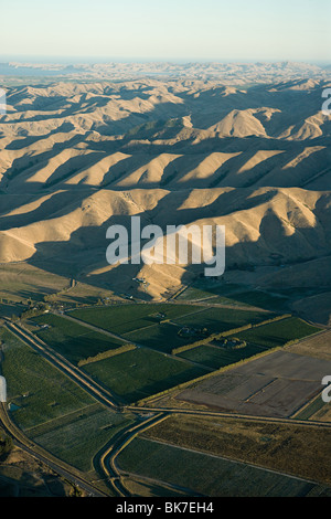 Sud Malborough, vista aerea di Kaikoura gamma su sunset Foto Stock