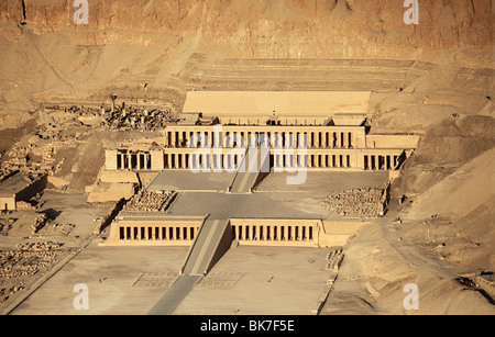 Vista aerea del tempio di Hatshepsut Foto Stock