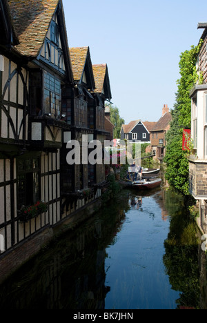 La Weaver's House sul fiume Stour, Canterbury, nel Kent, England, Regno Unito, Europa Foto Stock