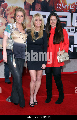 KATHY HILTON KIM RICHARDS KYLE RICHARDS GARA DI WITCH MOUNTAIN WORLD PREMIERE HOLLYWOOD Los Angeles CA USA 11 Marzo 2009 Foto Stock