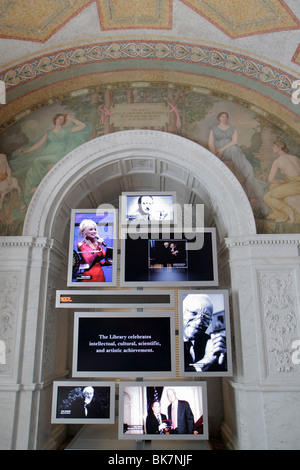 Washington DC Washingto, D.C., Capitol Hill, Biblioteca del Congresso, edificio Thomas Jefferson, architettura delle Belle Arti, ornate, istituzione, Minerva della Pace mo Foto Stock