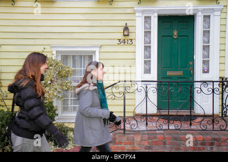 Washington DC Washingto, D.C., Georgetown, Prospect Street, quartiere storico, case casa case casa case residenza, alloggio, città universitaria, gentrifica Foto Stock