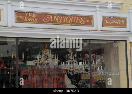 Alexandria Virginia, Old Town, King Street, quartiere storico, boutique, shopping shopper shopping negozi di mercato mercati di mercato di acquisto di vendita, ret Foto Stock