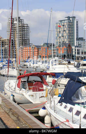 Aperto nel 2000, Ipswich Haven Marina è il pluripremiato 250 ormeggi di impianto situato nella darsena del porto di Ipswich. Foto Stock