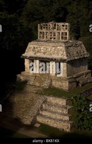 Il Tempio del sole nell'antica città maya di Palenque, Chiapas, Messico, 21 febbraio 2010. Foto Stock