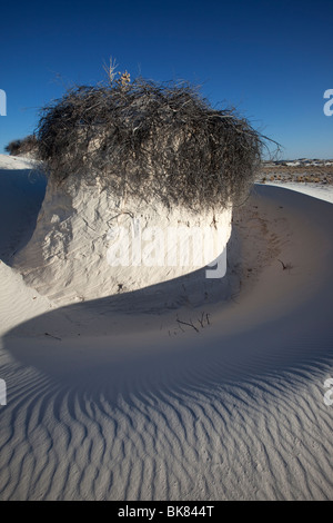 Formazione di sabbia scolpita dal vento, White Sands National Park, New Mexico Foto Stock