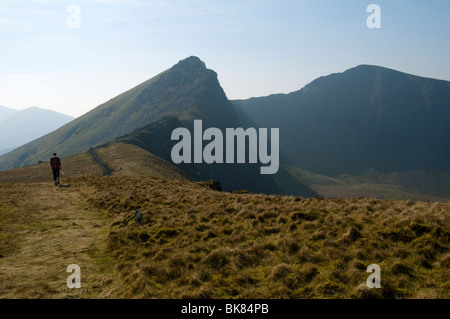 Mynydd Drws-y-coed e Trum Ddysgl y da Y Garn, Nantlle Ridge, Snowdonia, Galles del Nord, Regno Unito Foto Stock