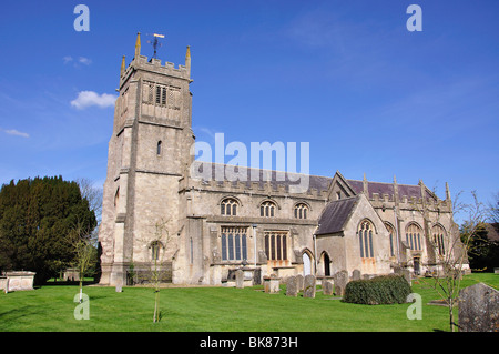 La Chiesa Parrocchiale di San Michele e Tutti gli Angeli, Melksham, Wiltshire, Inghilterra, Regno Unito Foto Stock