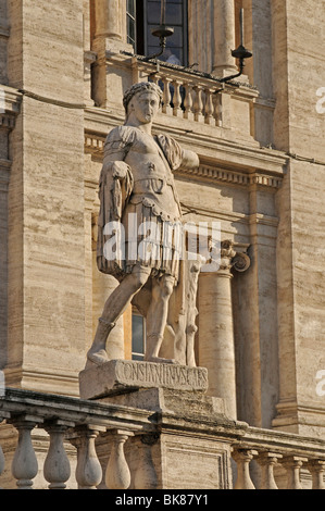 Piazza Campidoglio, statua di Costantino, Campidoglio, Roma, Lazio, Italia, Europa Foto Stock